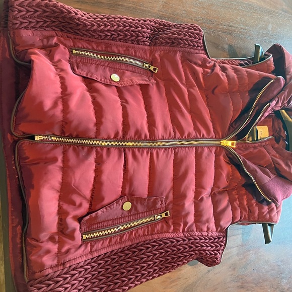 Los Angeles Apparel Jackets & Blazers - Los Angeles maroon vest size medium